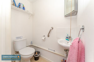 En-Suite WC- click for photo gallery